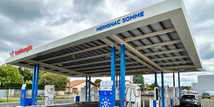 1ère station-service100% électrique de Nouvelle-Aquitaine à Bordeaux Mérignac
