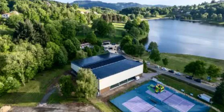 Un centre sportif solaire dans le Puy-de-Dôme inauguré