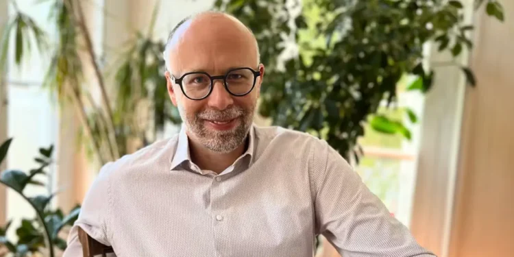 Les scientifiques qui travaillent sur la fusion nucléaire sont-ils de nouveaux bâtisseurs de cathédrales ? Une conversation avec Yannick Marandet