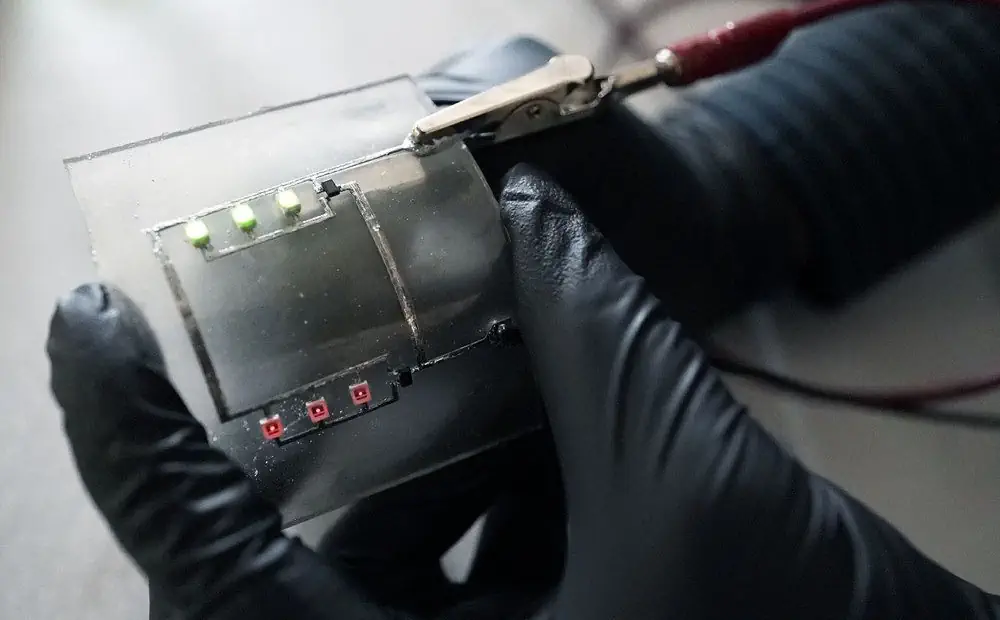 Le circuit recyclable créé par les équipes du département de génie mécanique et du département de chimie.
