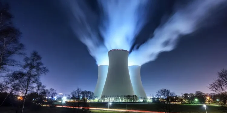 Progrès dans le contrôle des réacteurs nucléaires : Un nouveau système de contrôle intelligent doté d'une plus grande capacité d'adaptation