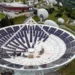 Un ancien site d'antennes paraboliques suisses renaît en centrale solaire innovante