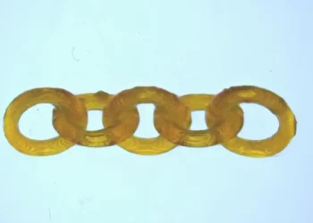 Une nouvelle méthode d'impression 3D permet de fabriquer deux matériaux à partir d'une seule résine