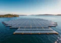 Une approche modélise le potentiel et les compromis de l'énergie solaire flottante