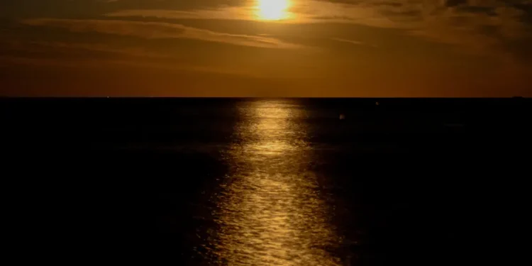 Pourquoi le soleil est-il si doué pour l'évaporation de l'eau ?