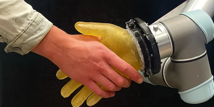 Une peau électronique améliorée donne aux robots une touche humaine