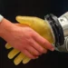Une peau électronique améliorée donne aux robots une touche humaine