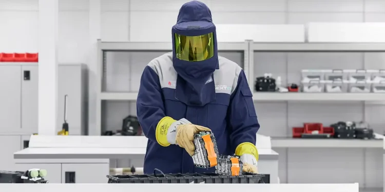 La batterie britannique VarEVolt charge en 18 secondes et affiche 6 kW/kg, un record mondial