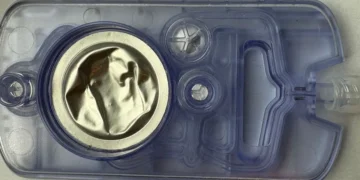 Le dispositif NANOSPRESSO permettrait de fabriquer des nanomédicaments personnalisés à la demande