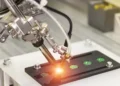 Une sonde robotisée mesure rapidement les propriétés essentielles des nouveaux matériaux