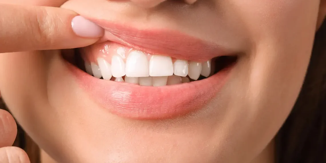 L'échographie en forme de brosse à dents permet de surveiller les gencives
