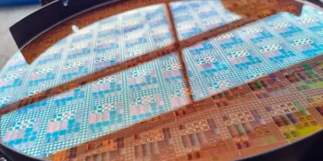 STMicroelectronics et Metalenz s'associent pour favoriser l'adoption de l'optique à métasurface