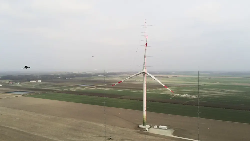 Suivi du sillage proche avec des drones Au printemps 2025, un essaim de drones a effectué des mesures directement devant et derrière les éoliennes OPUS 1 et OPUS 2 du parc éolien WiValdi du DLR à Krummendeich