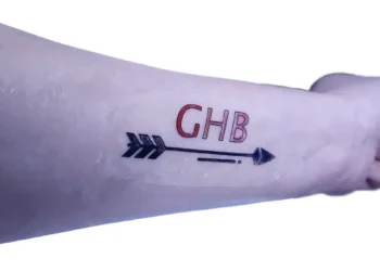 Ce tatouage temporaire pourrait détecter la présence d'une drogue indésirable dans votre boisson