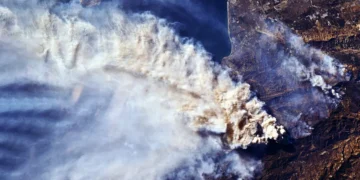 Quels sont les panaches de fumée dangereux ? Une nouvelle technologie satellitaire permet de les cartographier en 3D