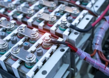 Percées dans le recyclage des batteries lithium-ion afin d'améliorer la récupération des métaux critiques