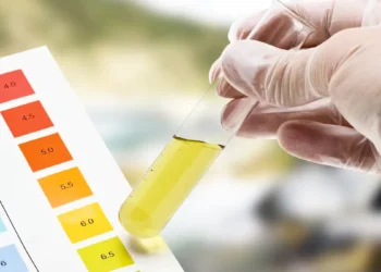 Transformer l'eau alcaline usée directement en hydrogène propre