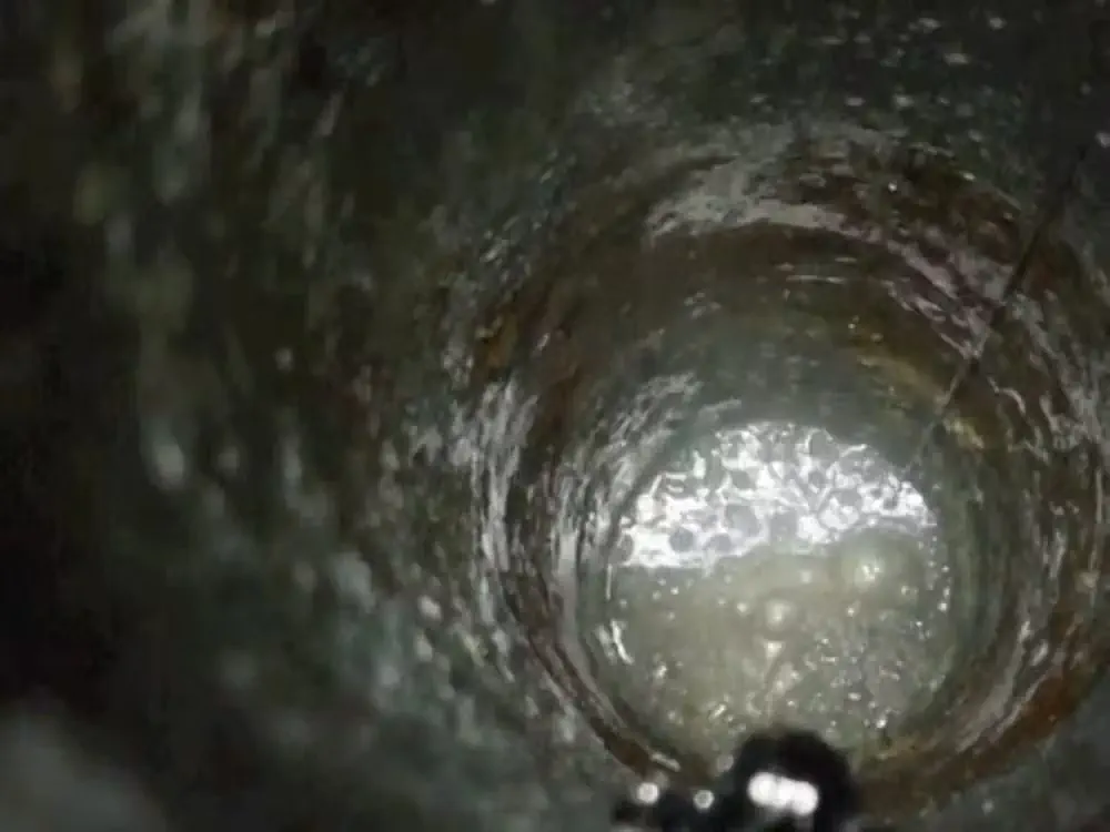 Libération en surface de bulles d'hydrogène provenant du Bouclier canadien