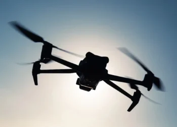 Comment les systèmes analogiques inspirés du cerveau pourraient rendre les drones plus efficaces