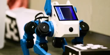 Des étudiants en robotique construisent de toutes pièces des chiens robots dotés d'une intelligence artificielle