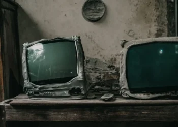 Comment les machines succombent aussi à la chaleur, des voitures aux ordinateurs