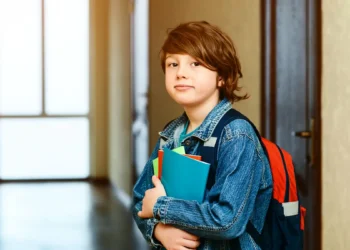 Allocation de rentrée scolaire 2025 : montants en hausse et versements simplifiés