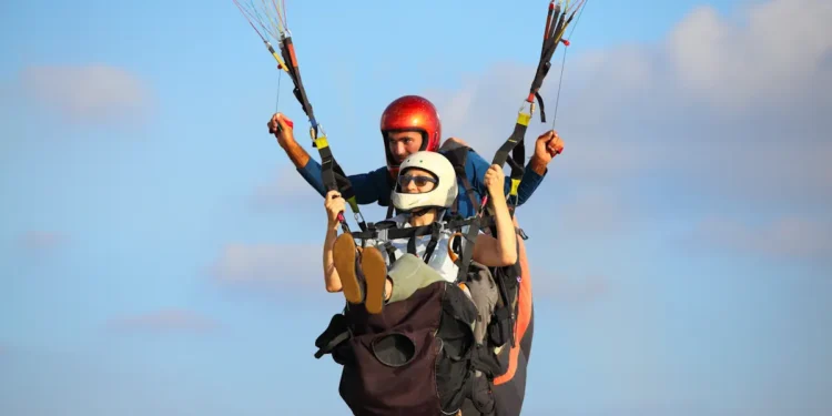 Le vol en parapente est-il plus dangereux qu’une autre discipline de plein air ?
