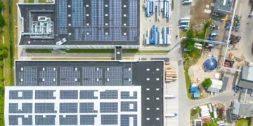 Photovoltaïque et réseau électrique : comment une IA fiable et transparente pourrait faciliter la décarbonation