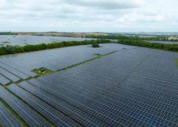 L'université de Manchester met en service une toute nouvelle ferme solaire qui fournit de l'énergie propre au campus