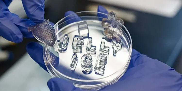 Quand la "glace en gelée" réutilisable garde les choses froides - sans fondre