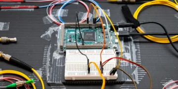 Des signaux quantiques circulent pour la première fois via le protocole internet standard
