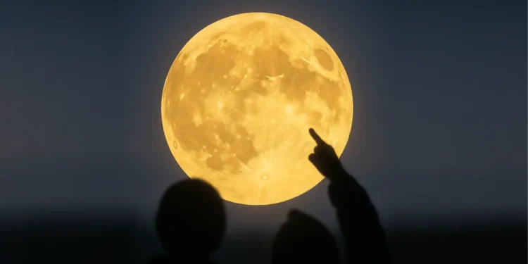 Pleine Lune des moissons : le 7 septembre, grande et lumineuse à observer pleinement