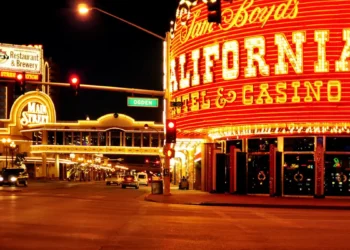 Des cristaux innovants pourraient réduire de 75 % la consommation énergétique des écrans et lampes