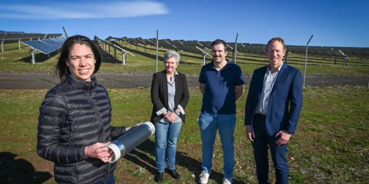 Libérer le pouvoir des biosolides et les déchets du jardin pour des batteries et les cultures