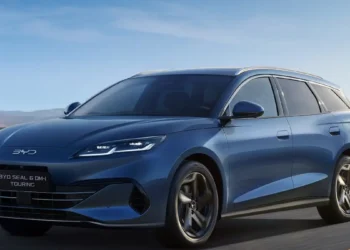 BYD dévoile son break hybride SEAL 6 DM-i à Munich, avec 1300 km d’autonomie