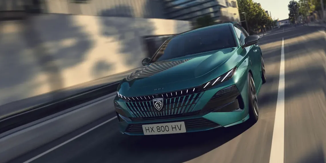 PEUGEOT E308