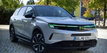 Avec Opel, la voiture autonome adopte un langage visuel inédit pour la sécurité routière