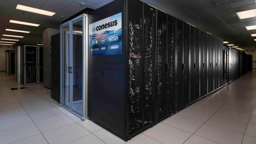 POWER UP : En plus d'être l'un des systèmes informatiques les plus puissants au monde, le superordinateur Conesus de l'URochester est l'un des plus économes en énergie, selon la liste TOP500.