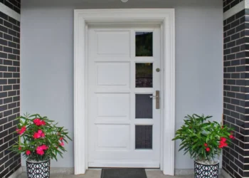 Comment choisir une porte d'entrée qui vous ressemble ?