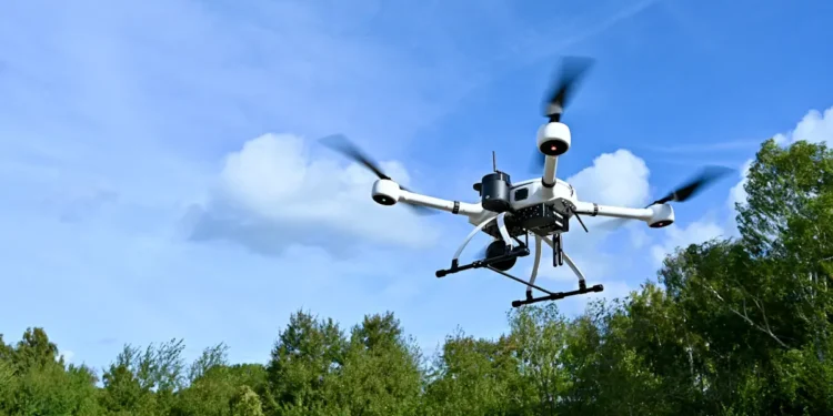 Un drone 5G fournit des images en direct de la scène d'urgence avant l'arrivée des sauveteurs
