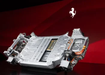 Ferrari lève le voile sur sa première voiture 100% électrique