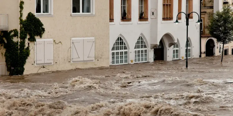 Inondations : satellites et « jumeaux numériques » pour mieux anticiper et agir vite