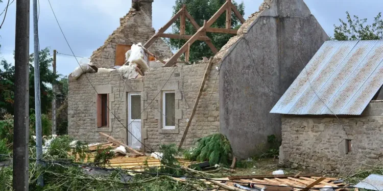 Une tornade dévastatrice jusqu'à 220 km/h a bien frappé le Morbihan sur 650 mètres de large