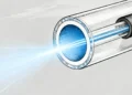 Cette fibre creuse transmet les données 47% plus rapidement que l'actuelle