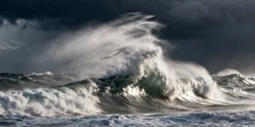 Rafales à plus de 160 km/h : la tempête Benjamin s’abat sur la France ce jeudi