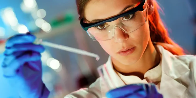 Comment débloquer la chimie 'collante' pourrait mener à des carburants meilleurs et plus propres