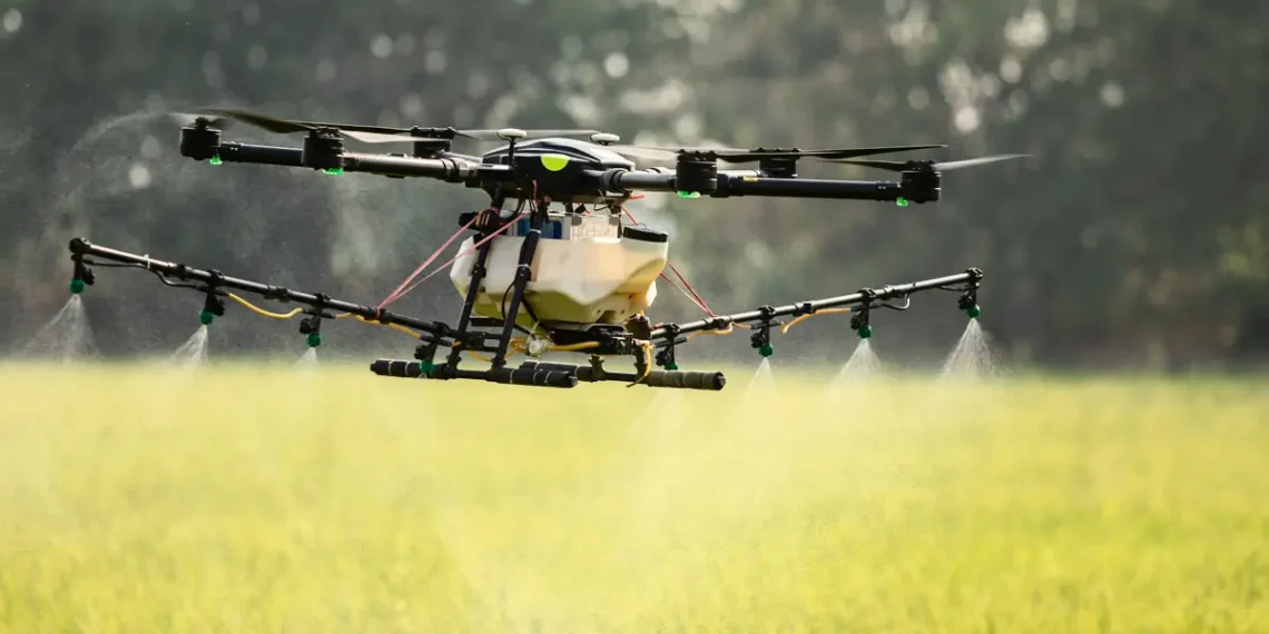Les drones agricoles décollent à l’échelle mondiale, ce qui permet aux agriculteurs d’économiser du temps et de l’argent