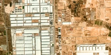 BYD construit l'usine de voitures électriques la plus grande du monde.