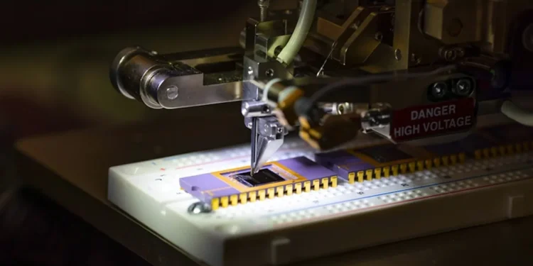 Première mondiale : le graphène alimente des appareils du commerce en énergie