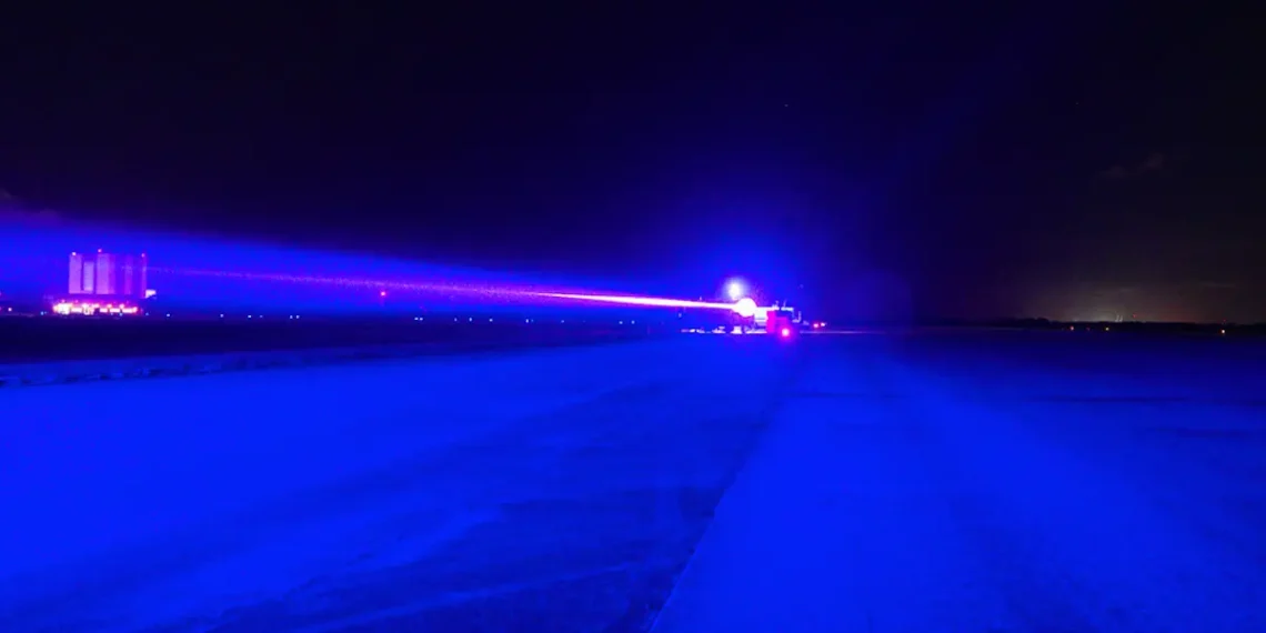 Un faisceau laser de 1,1 kW ouvre la voie au futur réseau énergétique orbital